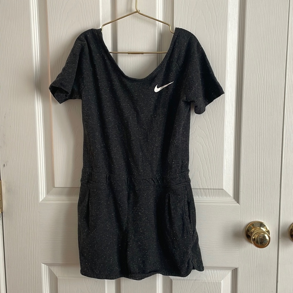 Nike girls black colored speckled romper